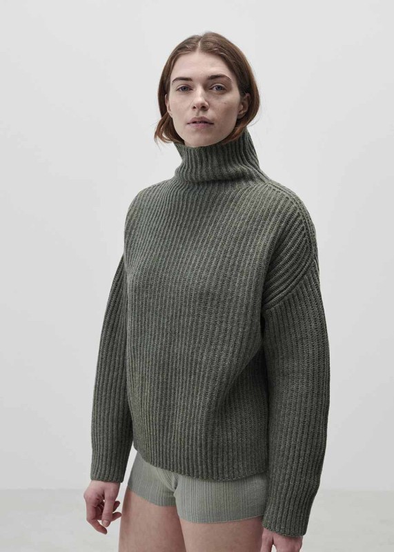 Lambswool sweater, moss melange