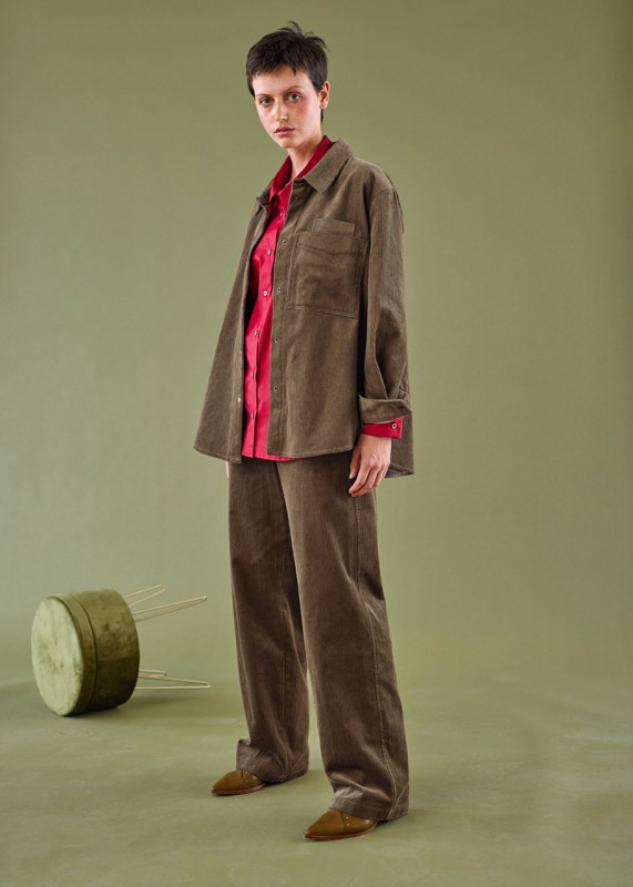 Annette Rufeger / TAILLENHOHE CORDHOSE, BISKUIT