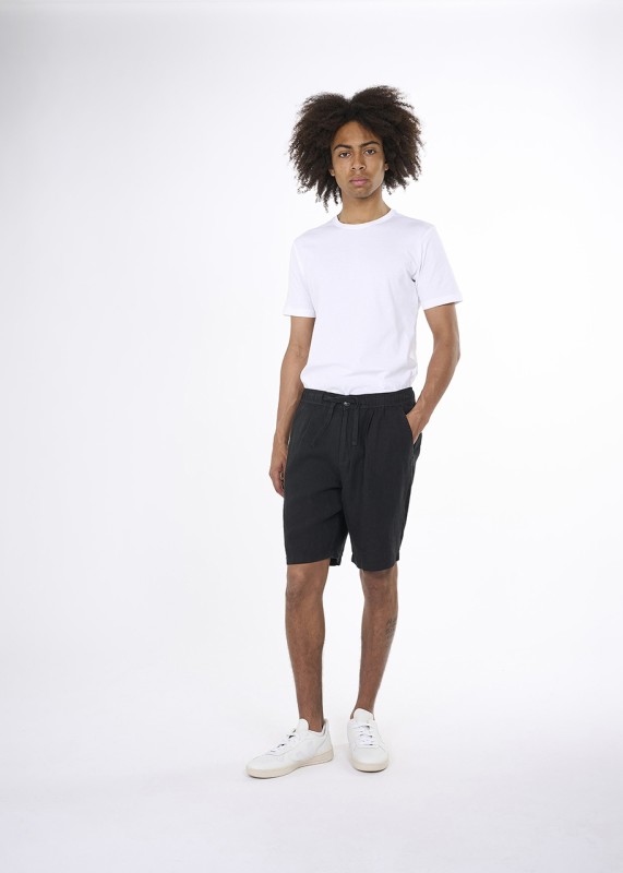 Loose linen shorts black jet/ Knowledge cotton apparel