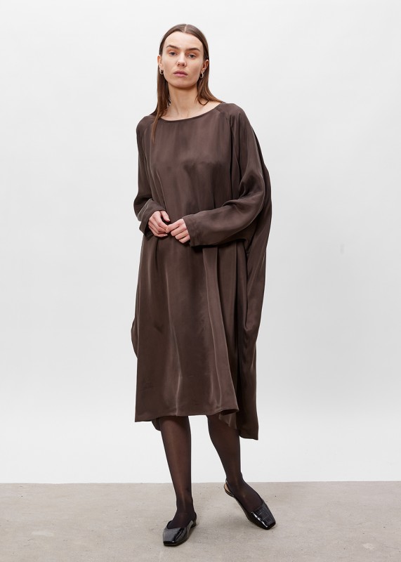 Dalia - Oversized cupro dress shiitake brown